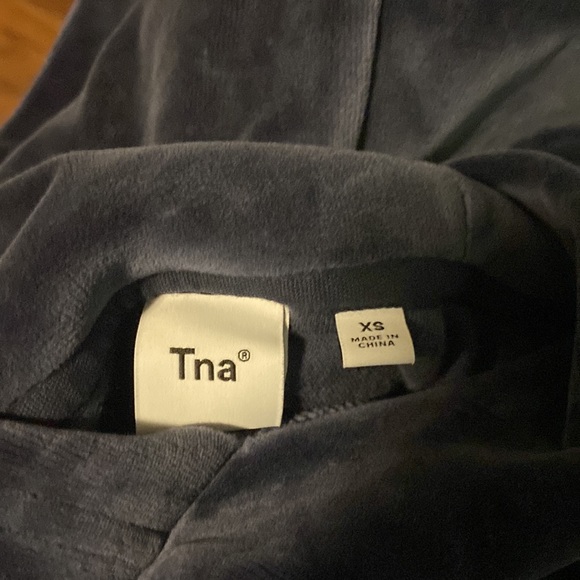TNA Velour Hoody size XS - Picture 5 of 6